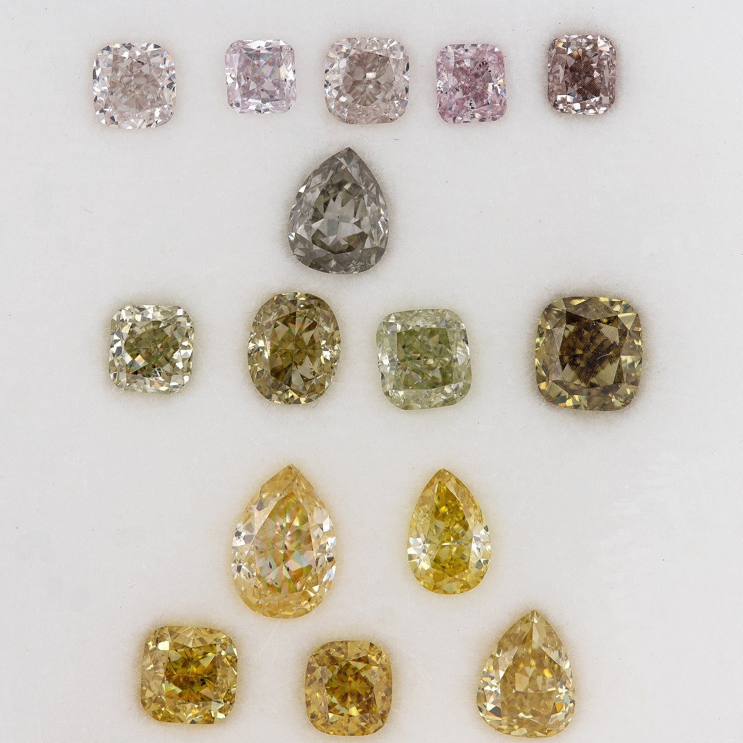 Multicolor Diamonds Untreated Natural Diamonds Fancy Intense Pink, Gray, Green, Yellow, orange Mix colors Parcel 5.31cts 37pcs mix shapes