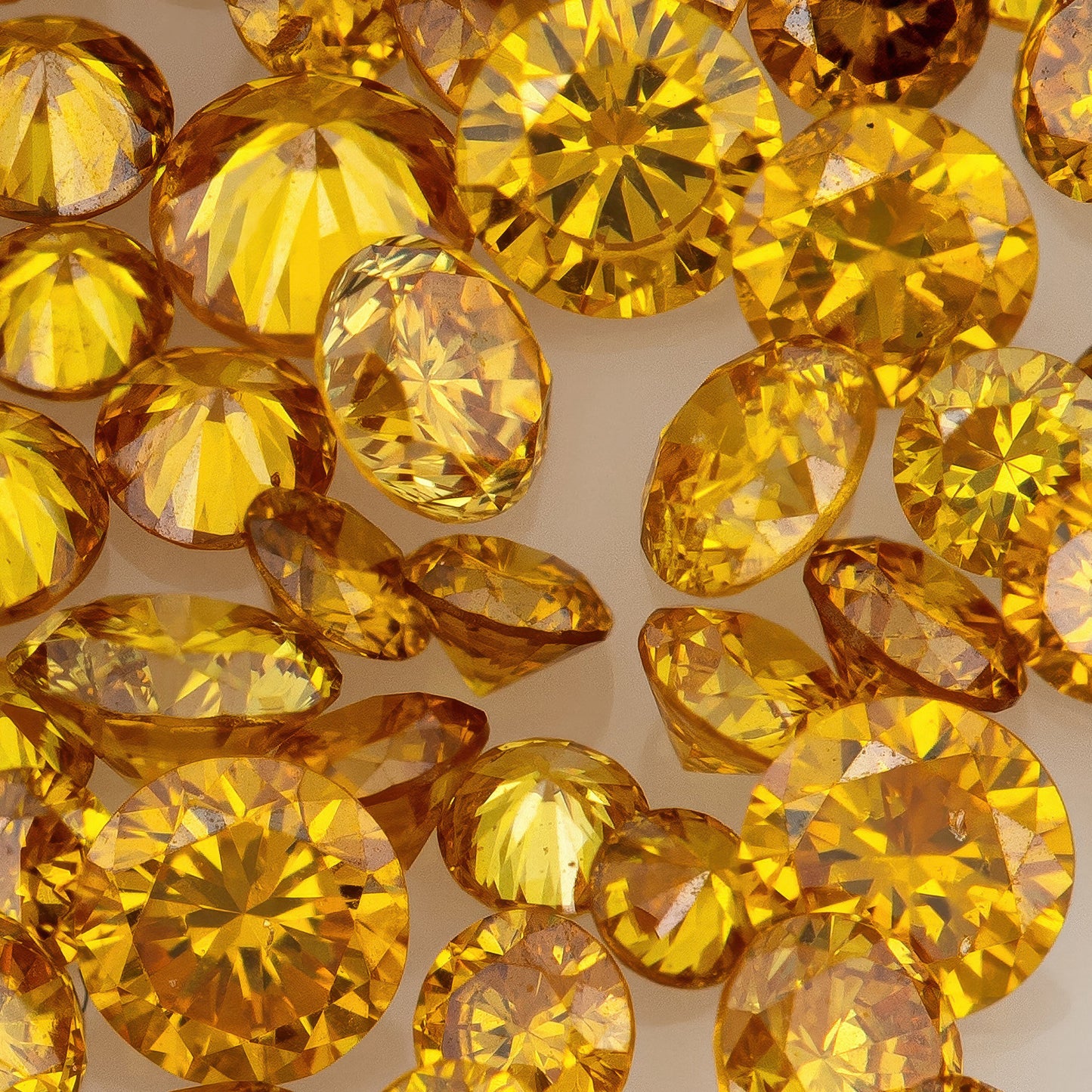 Fancy Vivid Reddish Orangy Yellow | Red Orange Diamonds 0.25ct | Mix Scoop | Fancy Vivid Yellowish Reddish Orange | Untreated Natural Diamonds | Round | Melee | Accents