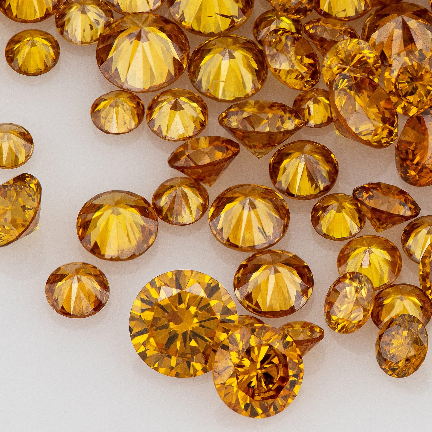 Cognac | Cognac Diamonds 0.25ct | Mix Scoop | Fancy Vivid Red Orange | Untreated Natural Diamonds | Round | Melee | Accents