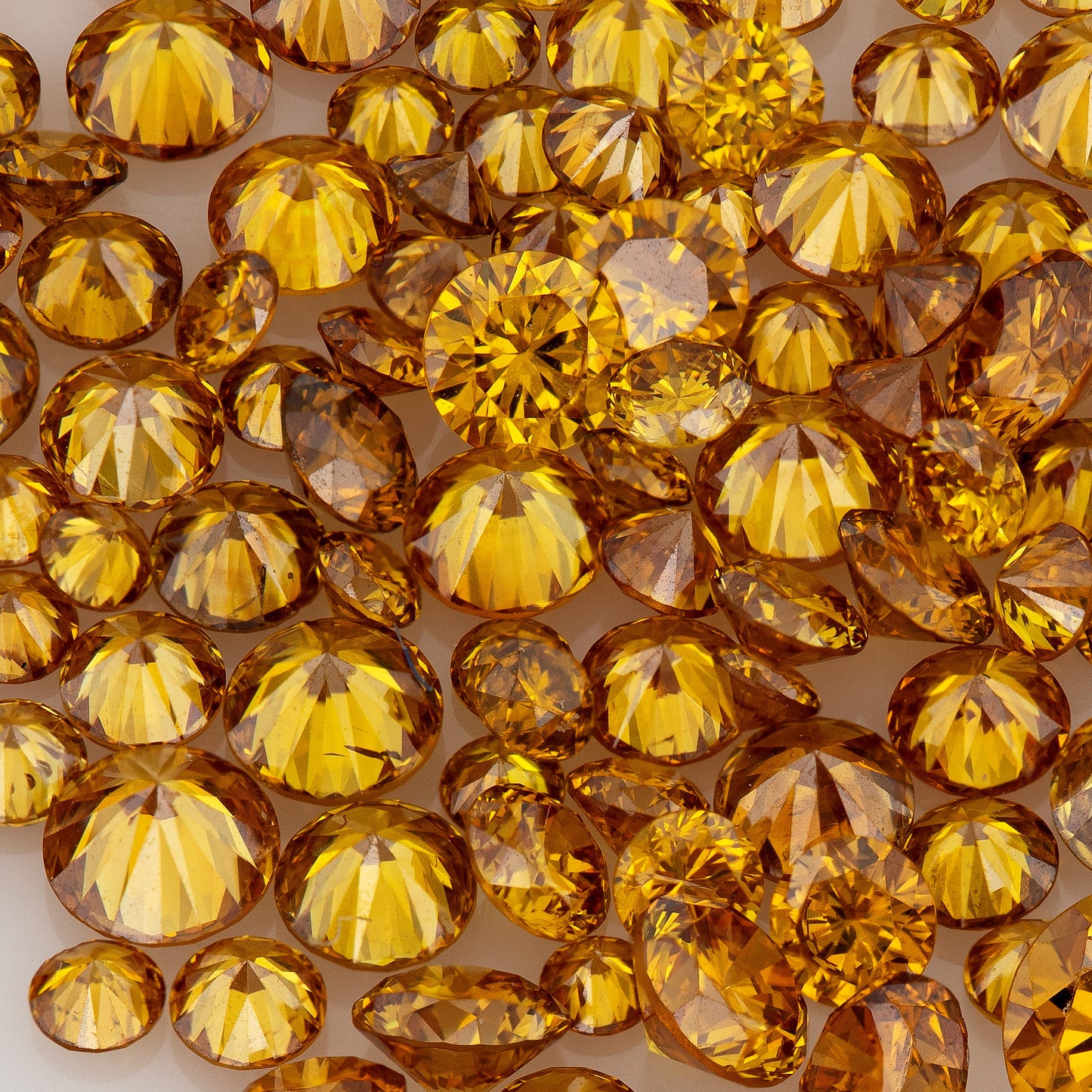 Cognac | Cognac Diamonds 0.25ct | Mix Scoop | Fancy Vivid Red Orange | Untreated Natural Diamonds | Round | Melee | Accents