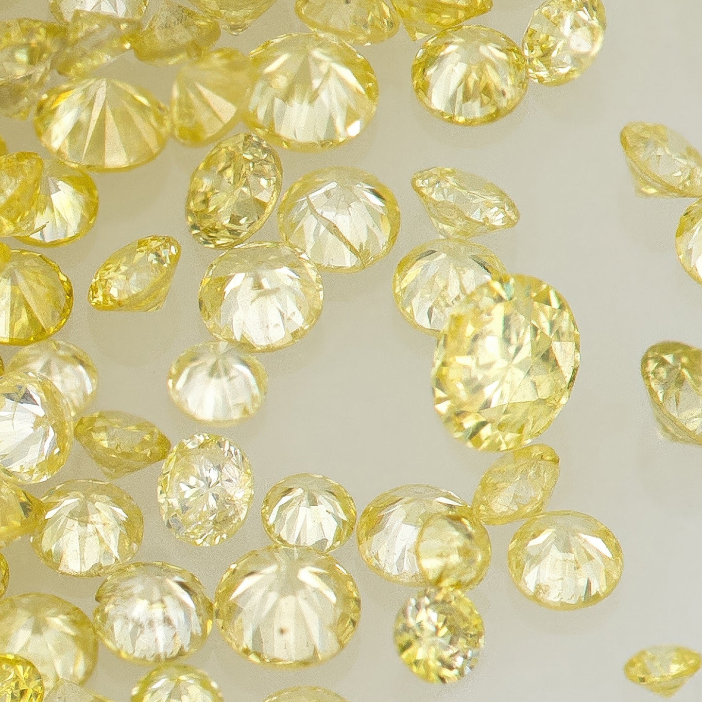 Fancy Yellow | Cape Diamonds 0.25ct | Mix Scoop | Fancy Yellow | Untreated Natural Diamonds | Round | Melee | Accents | Cape Color Diamonds