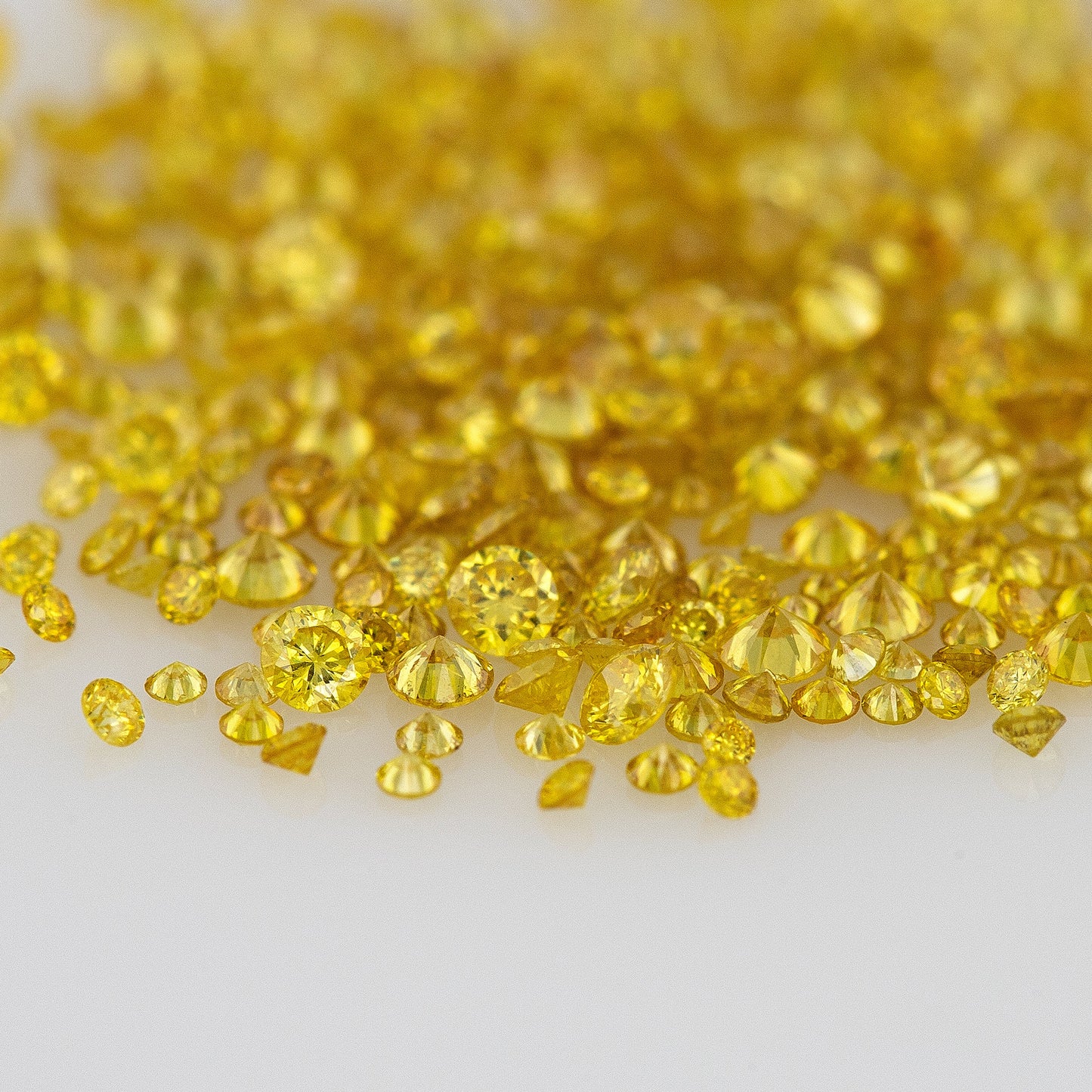 Fancy Orangish Canary Yellow AAA | Fancy Intense Yellow | Dark Cape Diamonds 0.25ct | Mix Scoop | Fancy Yellow | Untreated Natural Diamonds | Round | Melee | Accents | Cape Color Diamonds