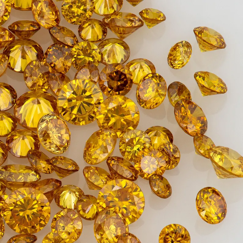 Fancy Vivid Yellowish Reddish Orange | Natural Untreated Diamonds | Round | Melee | Accents
