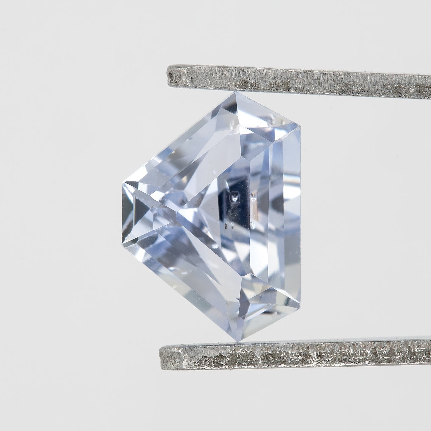 Subtle Bluish-Lavender Tone Geometric Cut Sapphire | 0.95 Ct Untreated Eye Clean Gem | Ideal for Bold Rings, Pendants & Fine Jewelry Use
