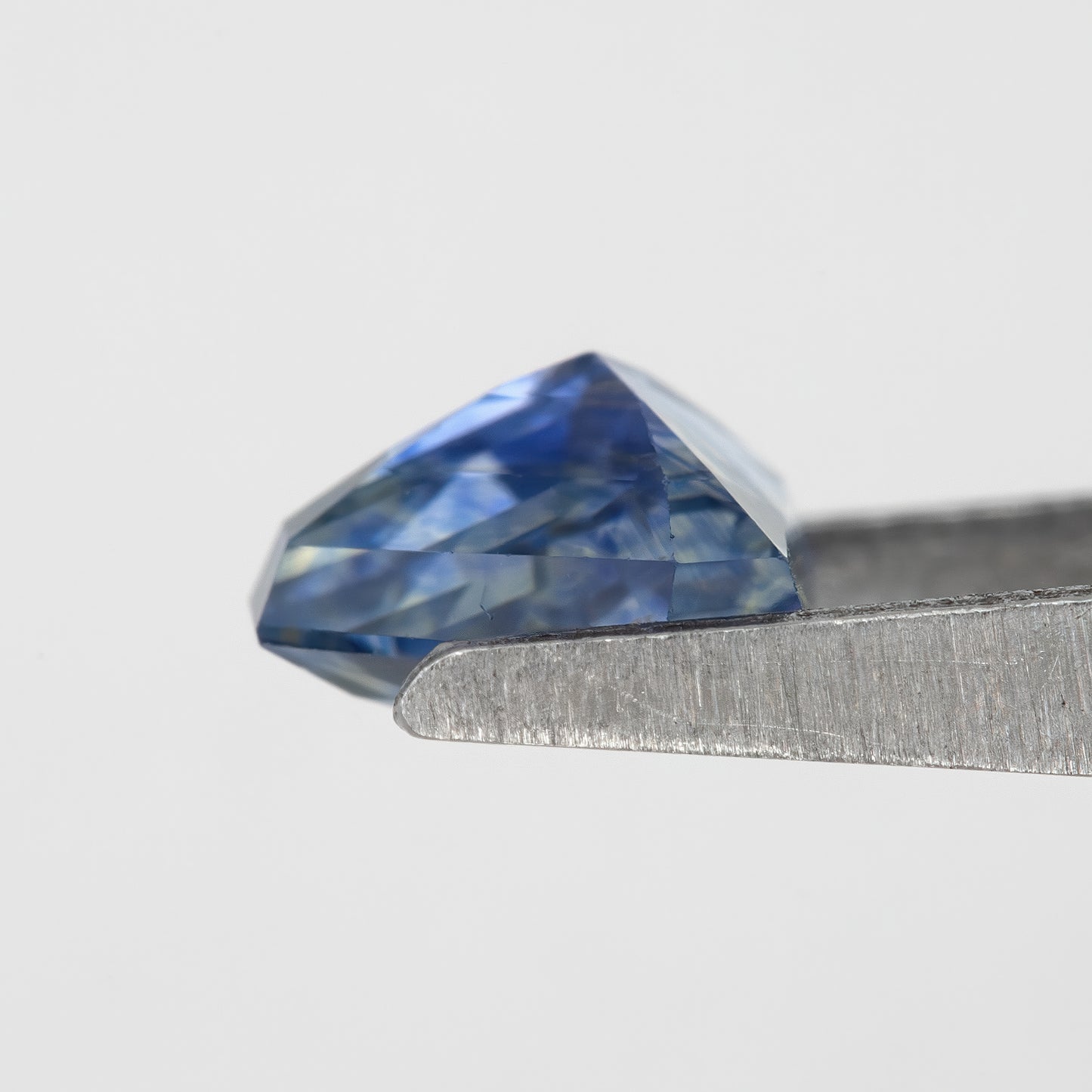 Cool Violet-Blue Tones with Geometric Brilliance Sapphire | 1.40 Ct Untreated Eye Clean Natural Gem | Unique Cut for Custom Rings & Designer Jewelry