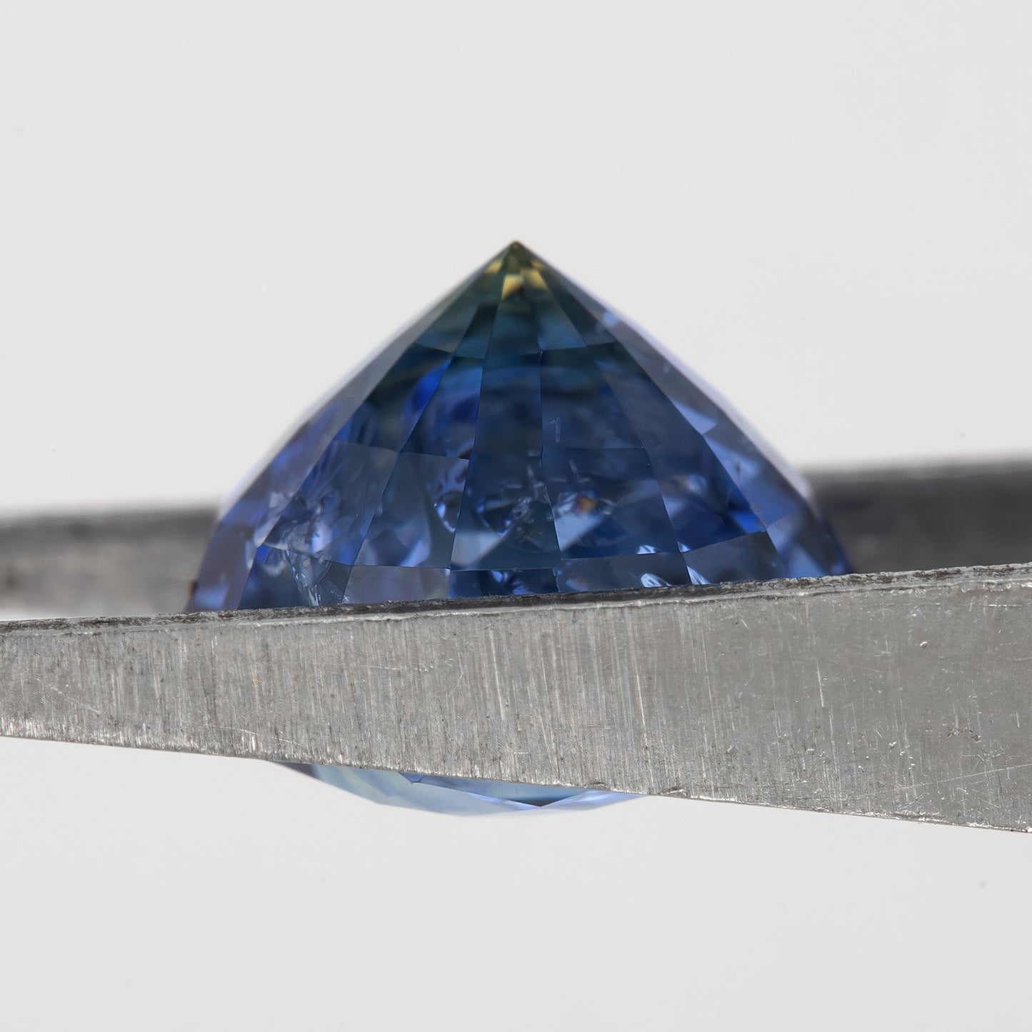 Bicolor – Blue | Natural Sapphire 3.35 Ct | Round Cut Heated Gemstone | Eye Clean Loose Ceylon Sapphire for Ring or Pendant Jewelry Design