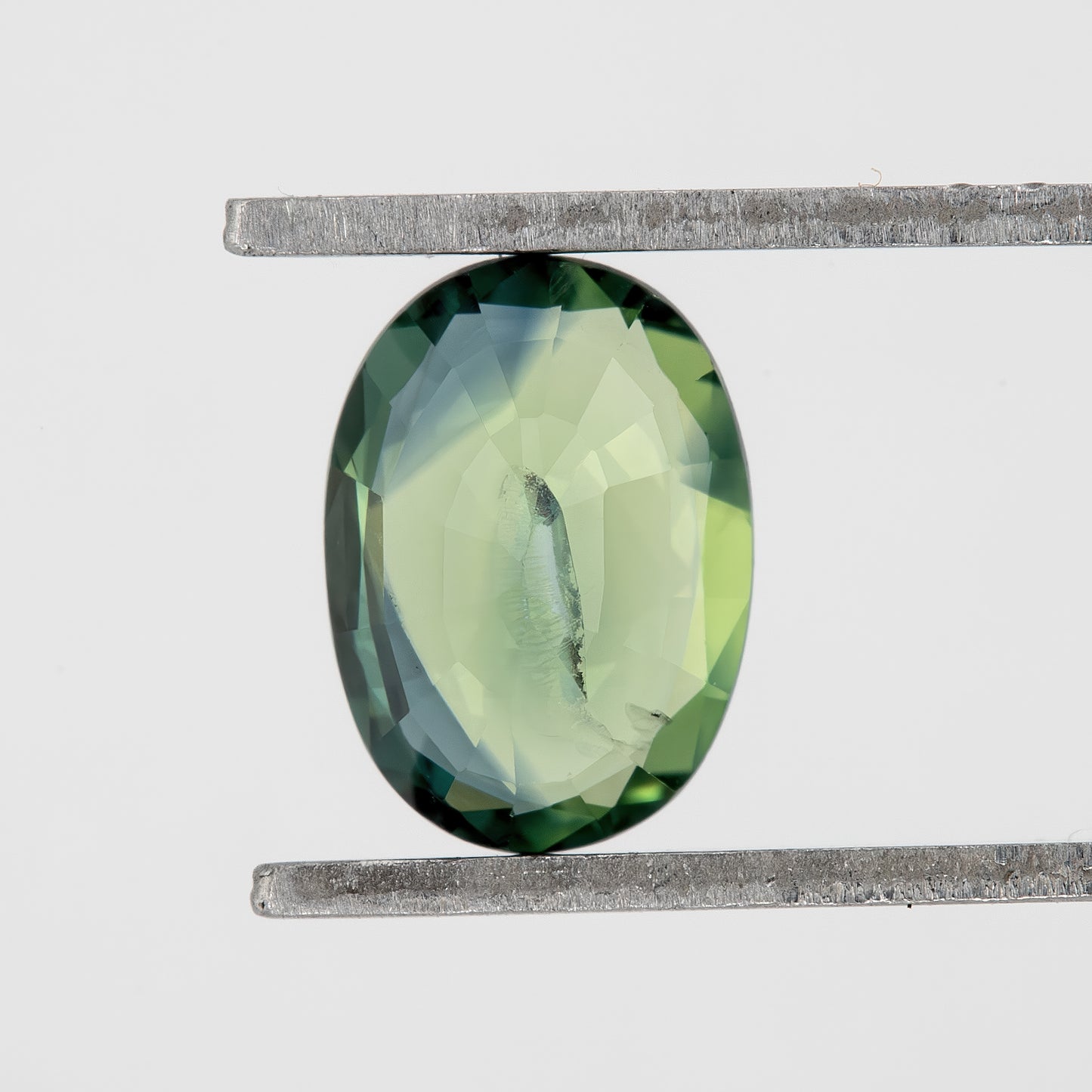 Bicolor – Deep Teal Green Sapphire 0.96 Ct | Oval Cut Untreated Eye Clean Gemstone | Natural Loose Ceylon Sapphire for Fine Jewelry Design