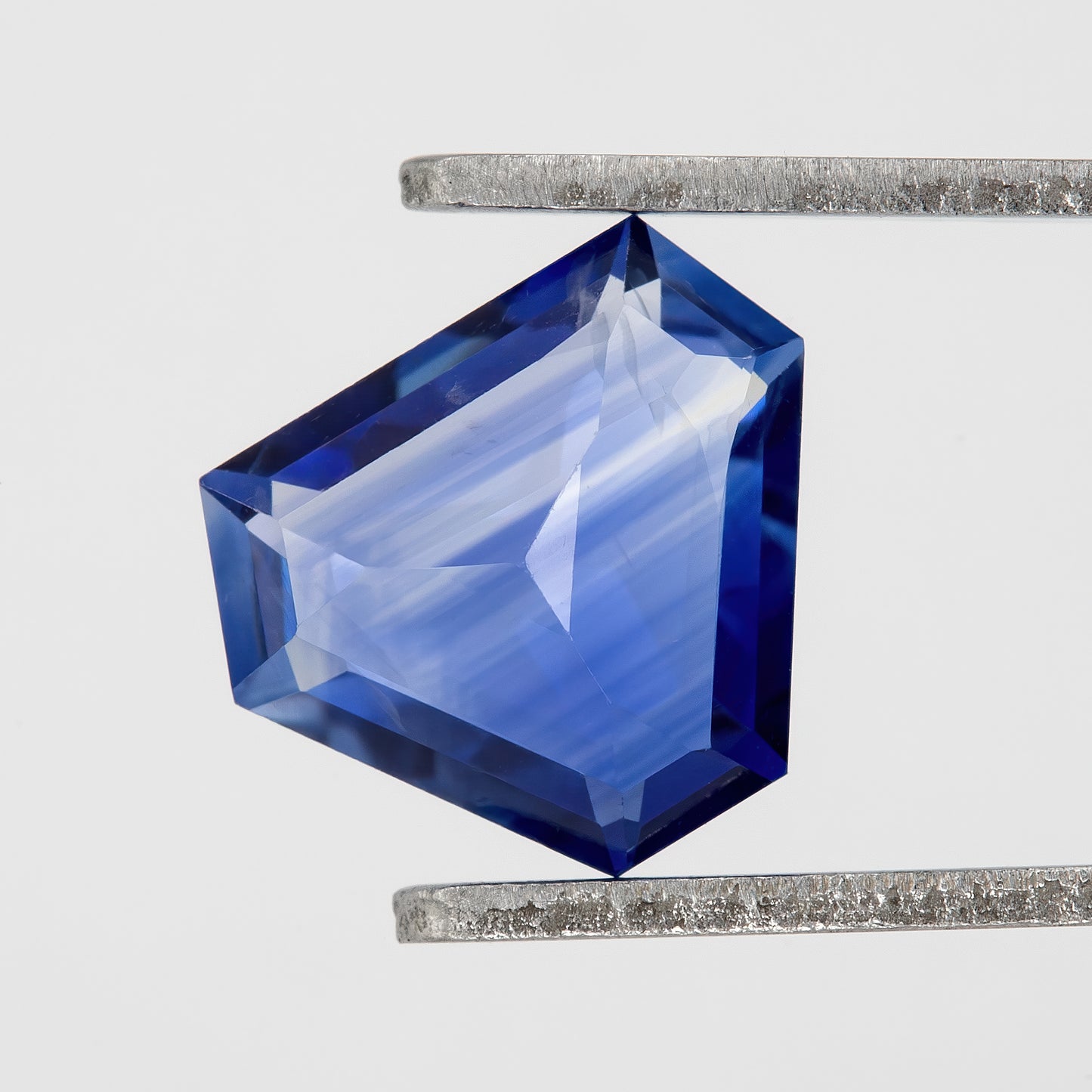 Deep Violet Blue 1.28 Ct Sapphire | Untreated Geometric Natural Gemstone | Fancy Cut for Contemporary Rings & Custom Fine Jewelry