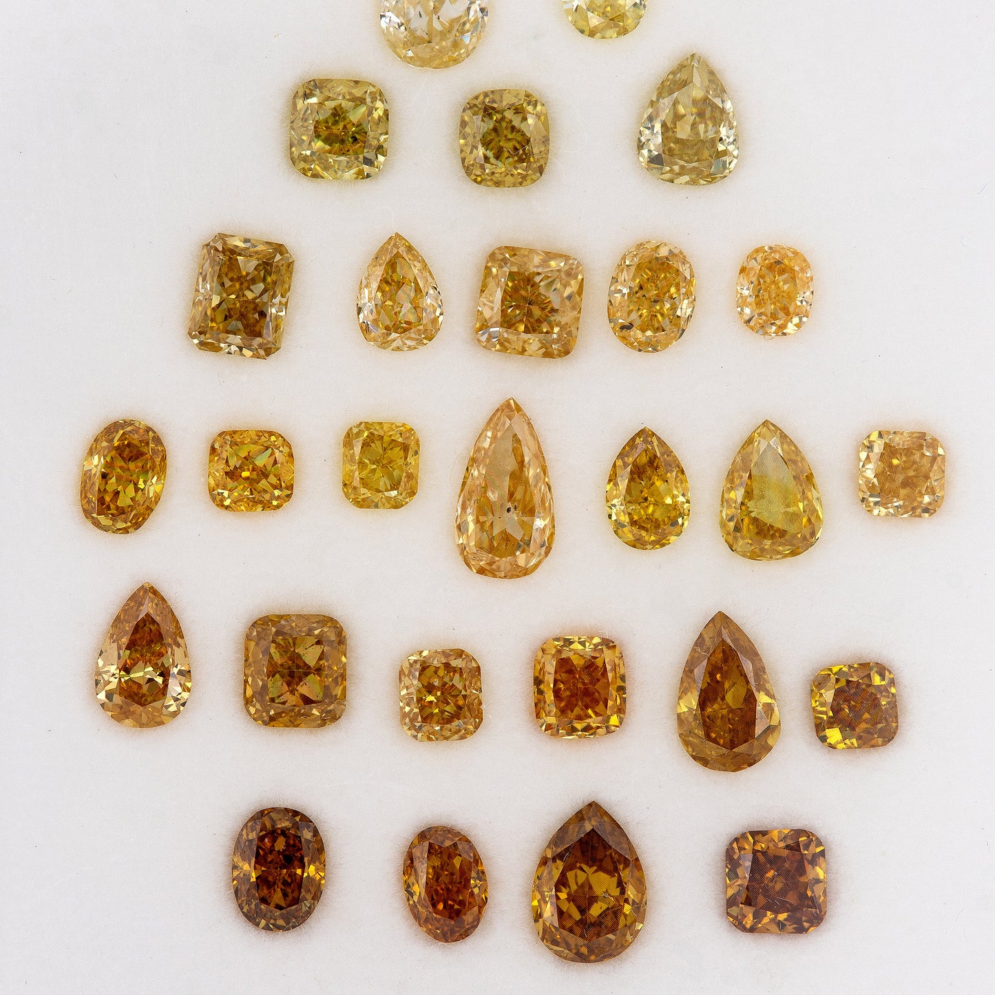 Multicolor Diamonds Untreated Natural Diamonds Fancy Intense Pink, Gray, Green, Yellow, orange Mix colors Parcel 5.31cts 37pcs mix shapes