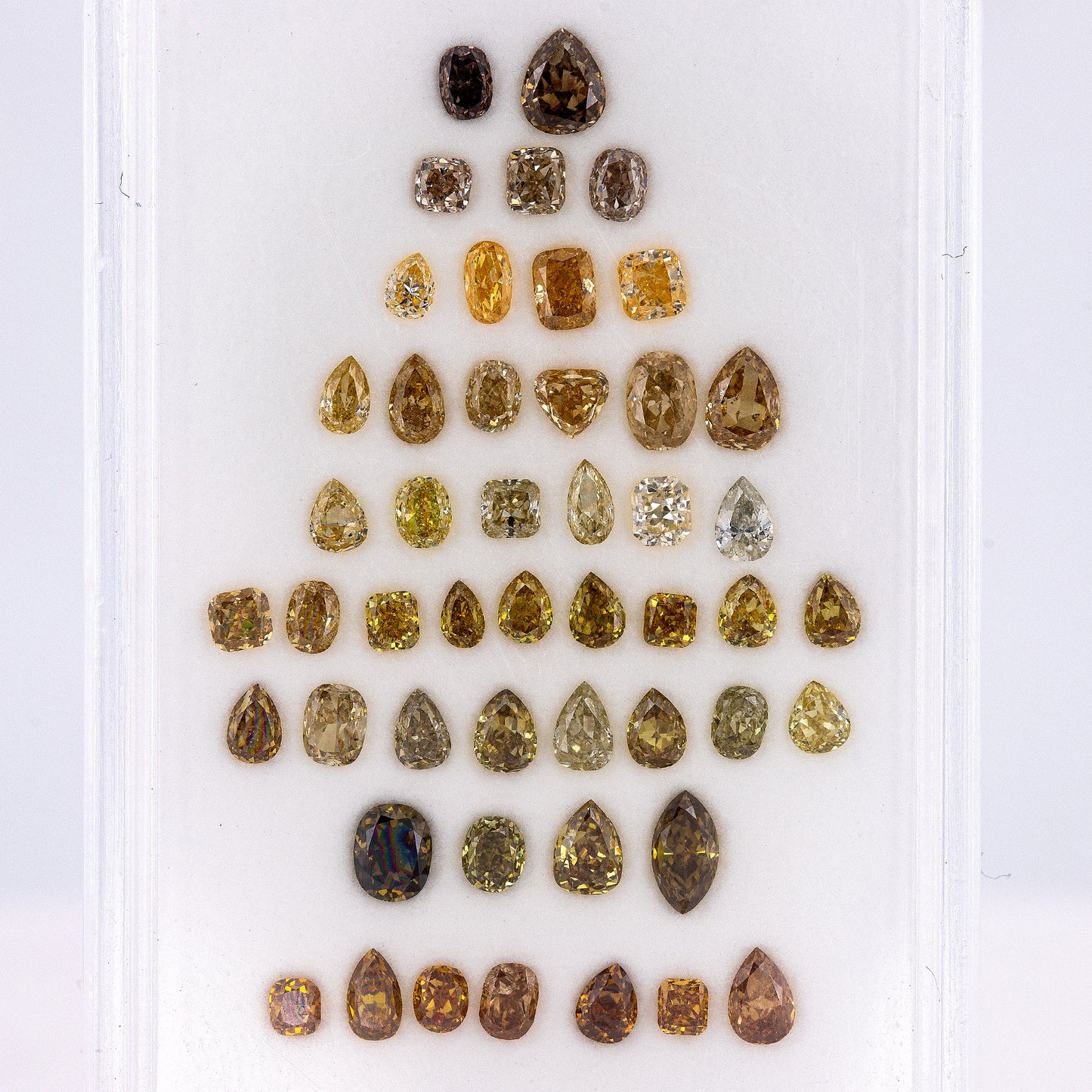 Multicolor Diamonds Untreated Natural Diamonds Fancy Intense Pink, Gray, Green, Yellow, orange Mix colors Parcel 5.55cts 49pcs mix shapes