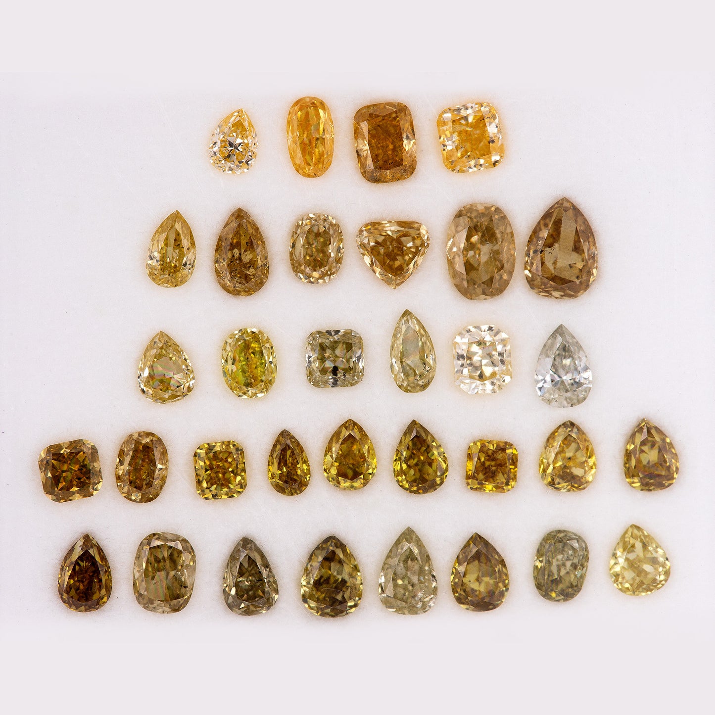 Multicolor Diamonds Untreated Natural Diamonds Fancy Intense Pink, Gray, Green, Yellow, orange Mix colors Parcel 5.55cts 49pcs mix shapes