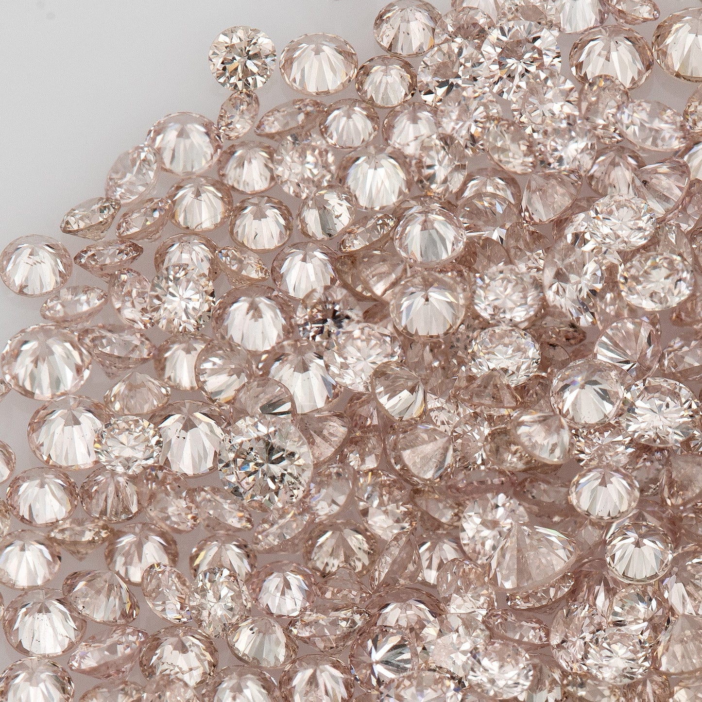 Fancy Pink Rose AA (8PR) | Argyle Pink Rose Diamonds 0.25ct | Mix Scoop | Fancy Rose Pink Natural Diamonds | Round | Australian Diamonds | Australia | Melee | Accents