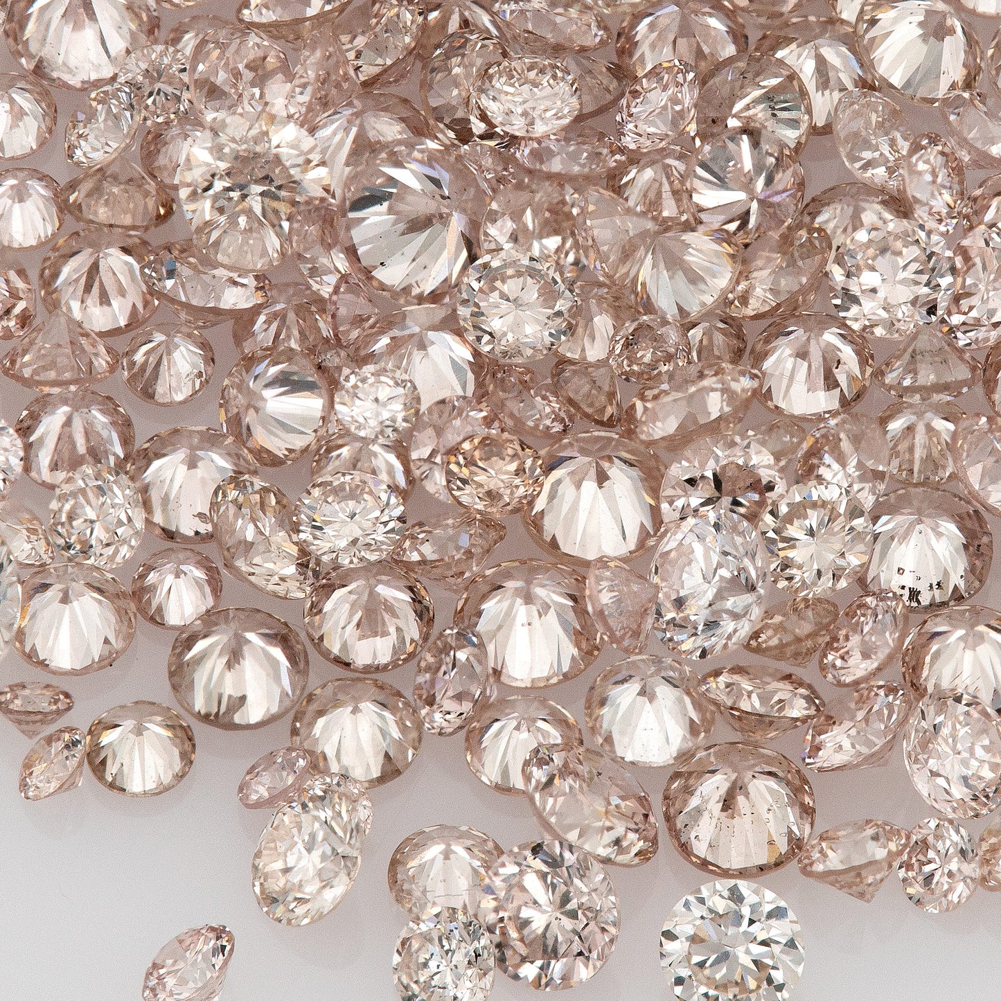 Fancy Pink Rose (8PR) | Argyle Pink Diamonds 0.25ct | Mix Scoop | Fancy Rose Pink Natural Diamonds | Round | Australian Diamonds | Australia | Melee | Accents