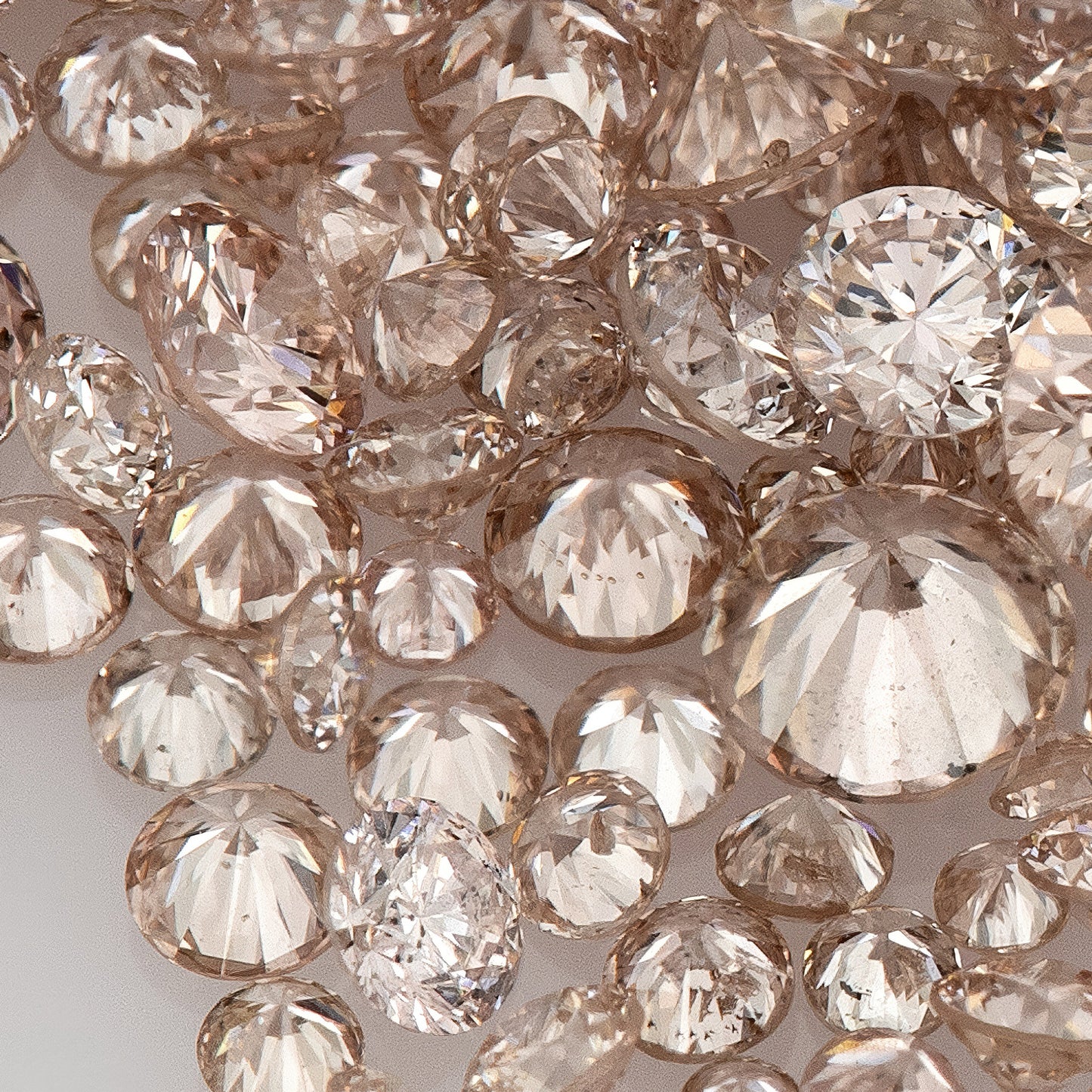 Fancy Pink Champagne (PC1) | Argyle Pink Diamonds 0.25ct | Mix Scoop | Fancy Rose Pink Natural Diamonds | Round | Australian Diamonds | Australia | Melee | Accents