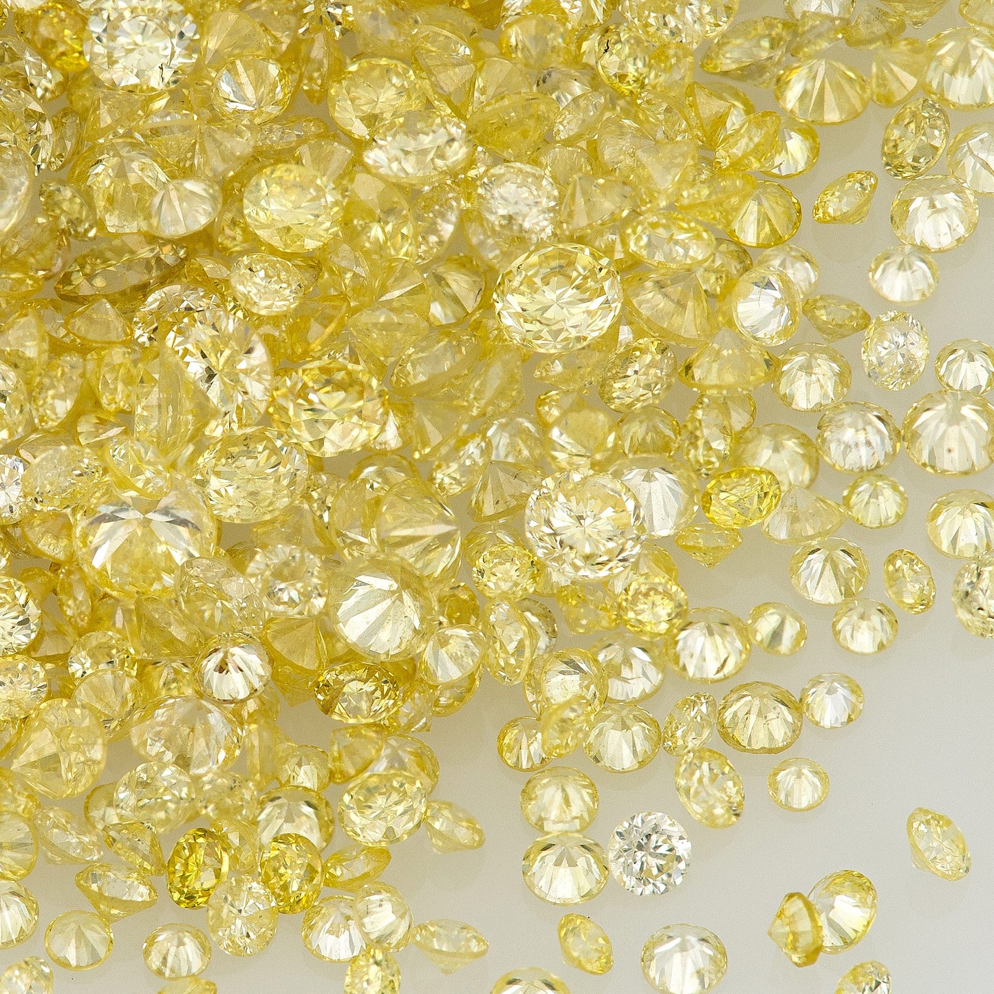 Fancy Yellow | Cape Diamonds 0.25ct | Mix Scoop | Fancy Yellow | Untreated Natural Diamonds | Round | Melee | Accents | Cape Color Diamonds