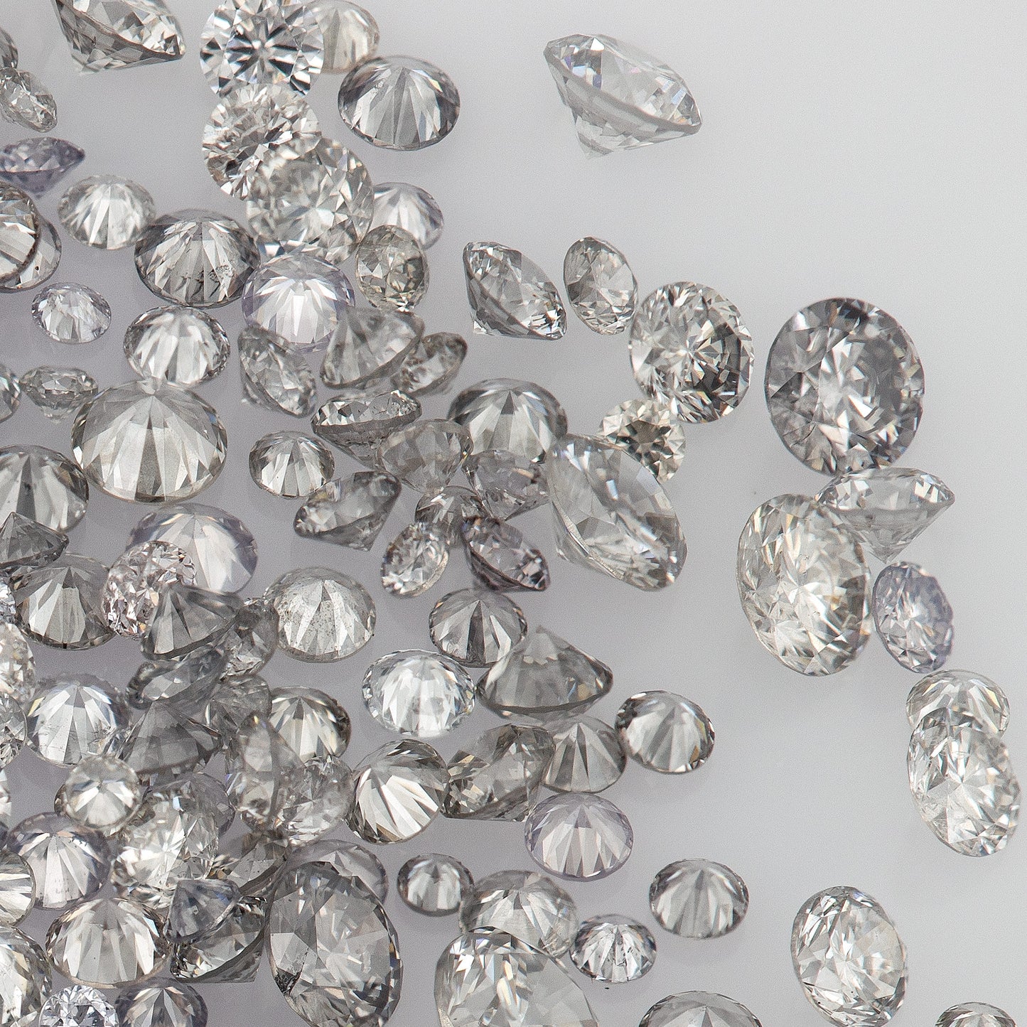 Fancy Grey / Violet | Argyle Grey Diamonds | Select | Australian | Untreated Natural | Round Melee Accents | Argyle
