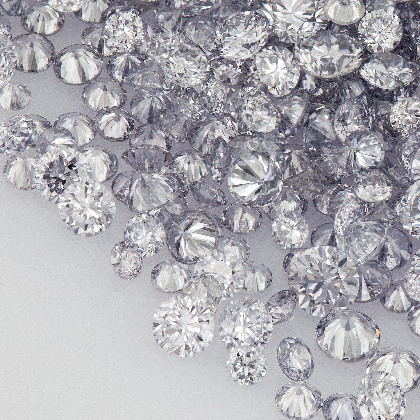 Fancy Blue Violet BL1/2 | Argyle Blue Diamonds | Select | Australian | Untreated Natural | Round Melee Accents