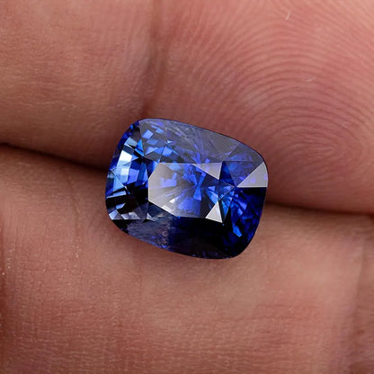 GRS Certified 5.41 ct. Natural Blue Sapphire Cushion Ceylon Sri Lanka Heated