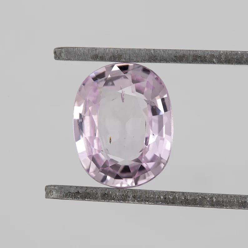 Light Pink Sapphire 0.77ct | Oval Cut Natural Untreated Gem | African Origin | For Ring Pendant or Custom Jewelry Design