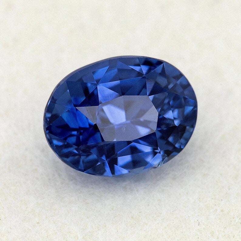 2.11 ct. Natural Blue Sapphire Oval Ceylon Sri Lanka Heated
