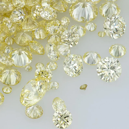 Cape Diamonds 0.25ct 0.8mm to 2.2mm mix scoop Very Light Yellow Untreated Natural Diamonds Round|Melee|accents|Cape Yellow
