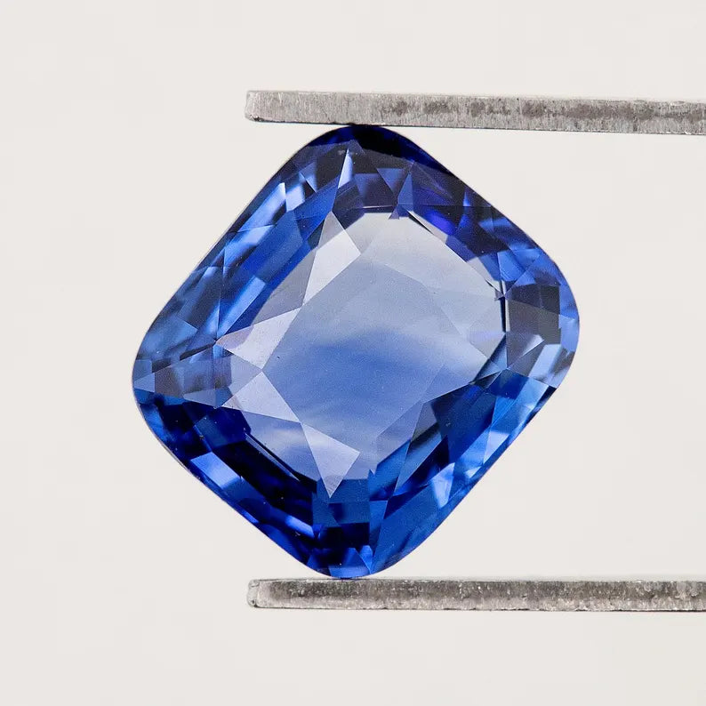 3.17 ct. Natural Blue Sapphire Cushion Ceylon Sri Lanka Heated