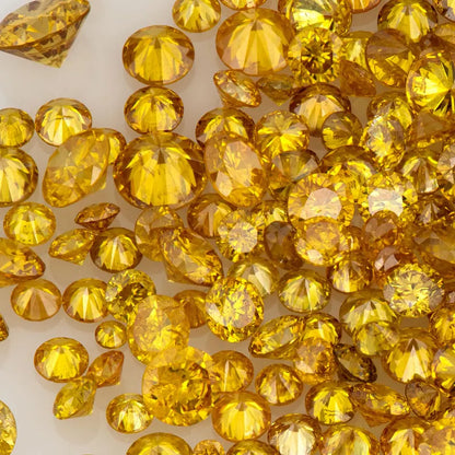 Fancy Vivid Yellowish Orange | Natural Untreated Diamonds | Round | Melee | Accents | Fancy Diamonds