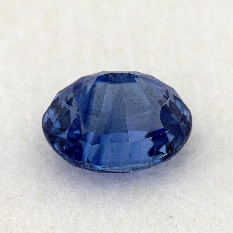 2.11 ct. Natural Blue Sapphire Oval Ceylon Sri Lanka Heated
