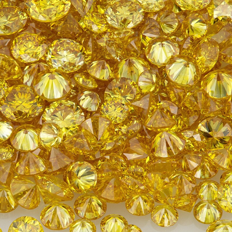 Collection Canary Diamonds 0.25ct 0.8mm to 2.2mm mix scoop Canary Yellow Untreated Natural Diamonds Round|Melee|accents|Cape Yellow