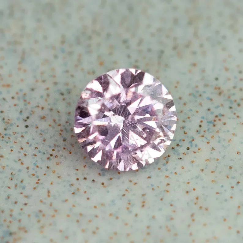 0.07ct Fancy Vivid Pink Loose Natural Pink Diamond Round Brilliant 2.45mm