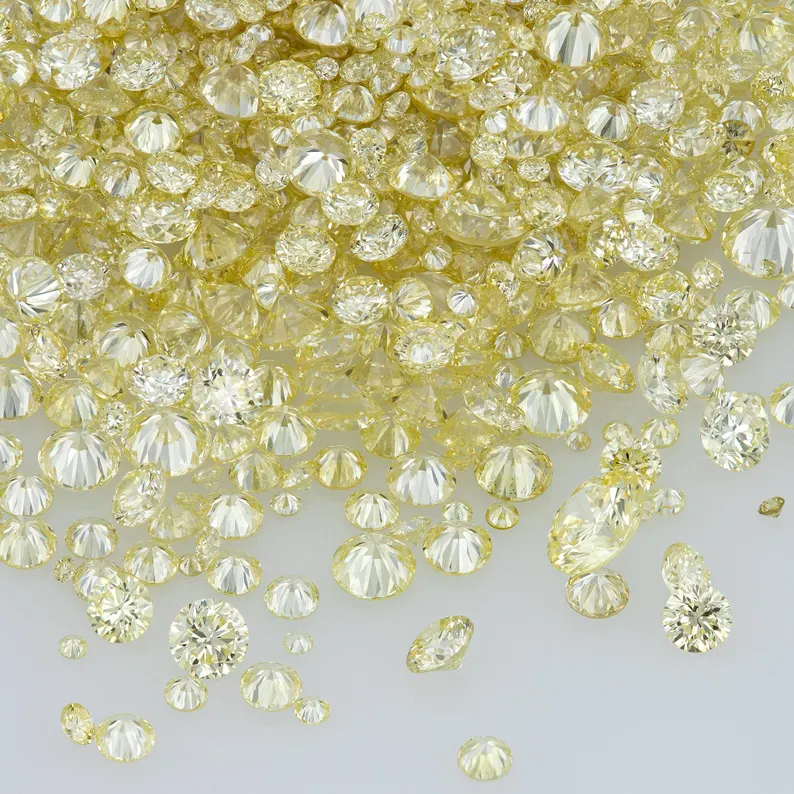 Cape Diamonds 0.25ct 0.8mm to 2.2mm mix scoop Very Light Yellow Untreated Natural Diamonds Round|Melee|accents|Cape Yellow