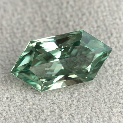 Lab-grown sapphire BG0089 representative product view 10