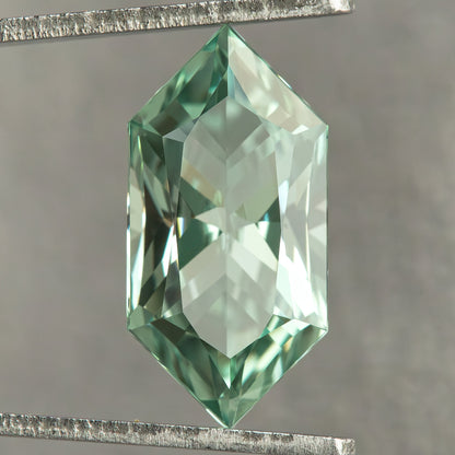 Lab-grown sapphire BG0089 representative product view 6
