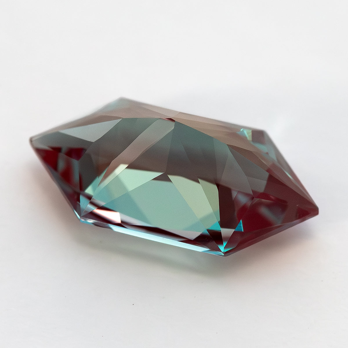 Lab-grown alexandrite BLS150 representative product view 17