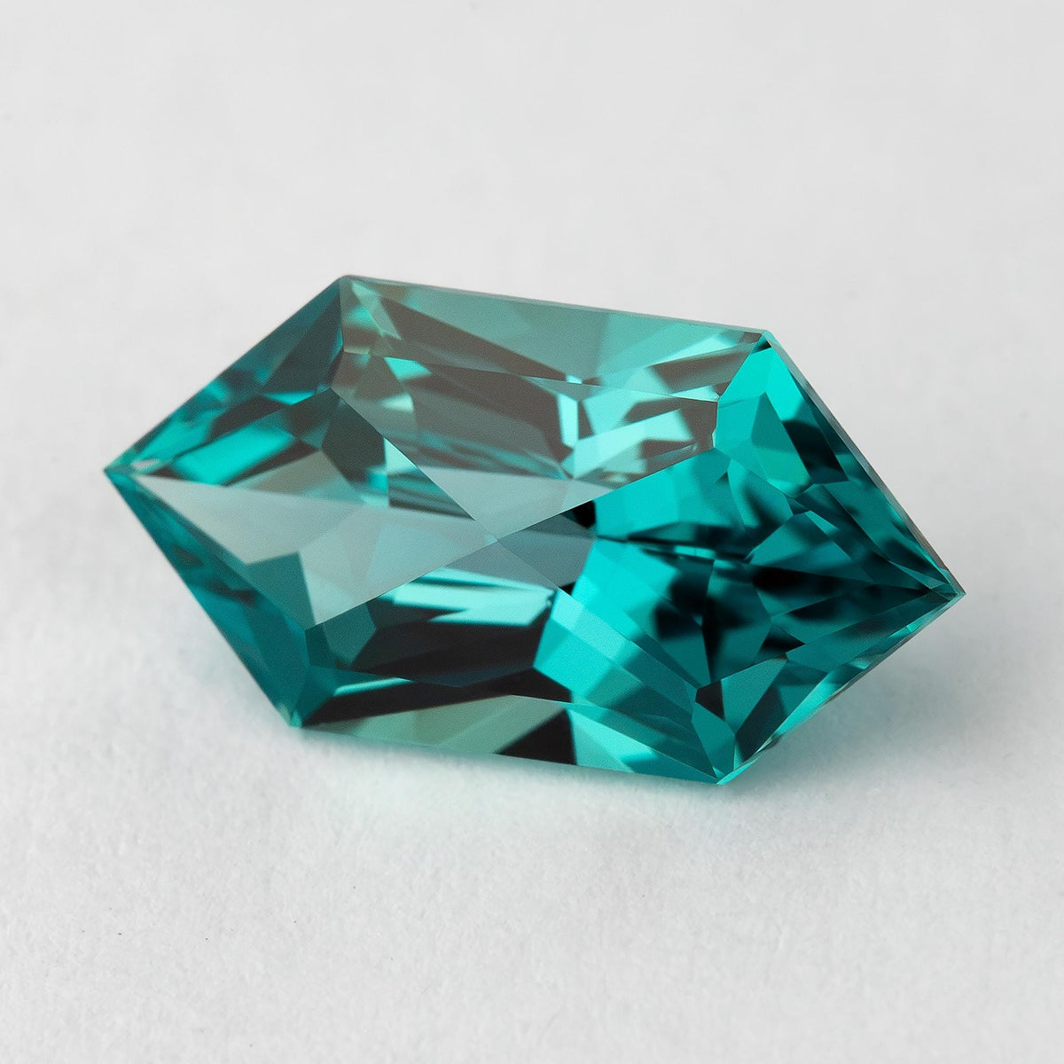 Lab-grown alexandrite BLS170 representative product view 3
