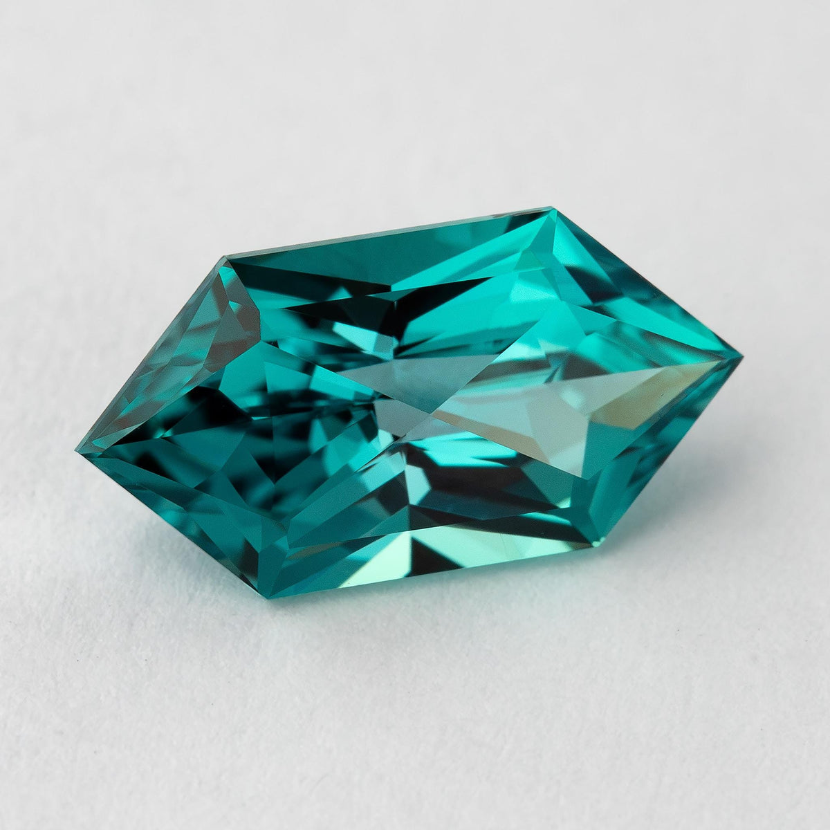Lab-grown alexandrite BLS170 representative product view 8
