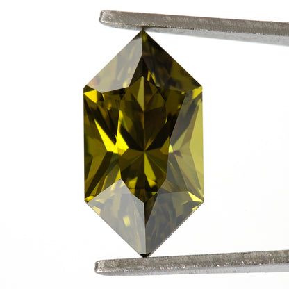 Upright face-up sapphire with bright reflections along the angled facets.