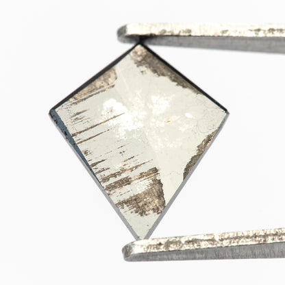 1.00 ct 天然ブラックダイヤモンド（カイトカット）、ソルト＆ペッパーの特徴、石の画像5、SKU BND155