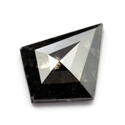 1.00 ct 天然ブラックダイヤモンド（カイトカット）、ソルト＆ペッパーの特徴、石の画像18、SKU BND155