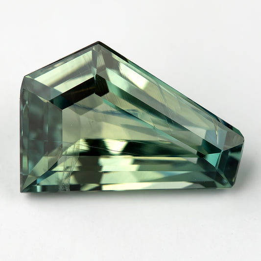 1.51 ct natural yellowish-bluish-green pentagon sapphire, stone view 1, SKU BNS159