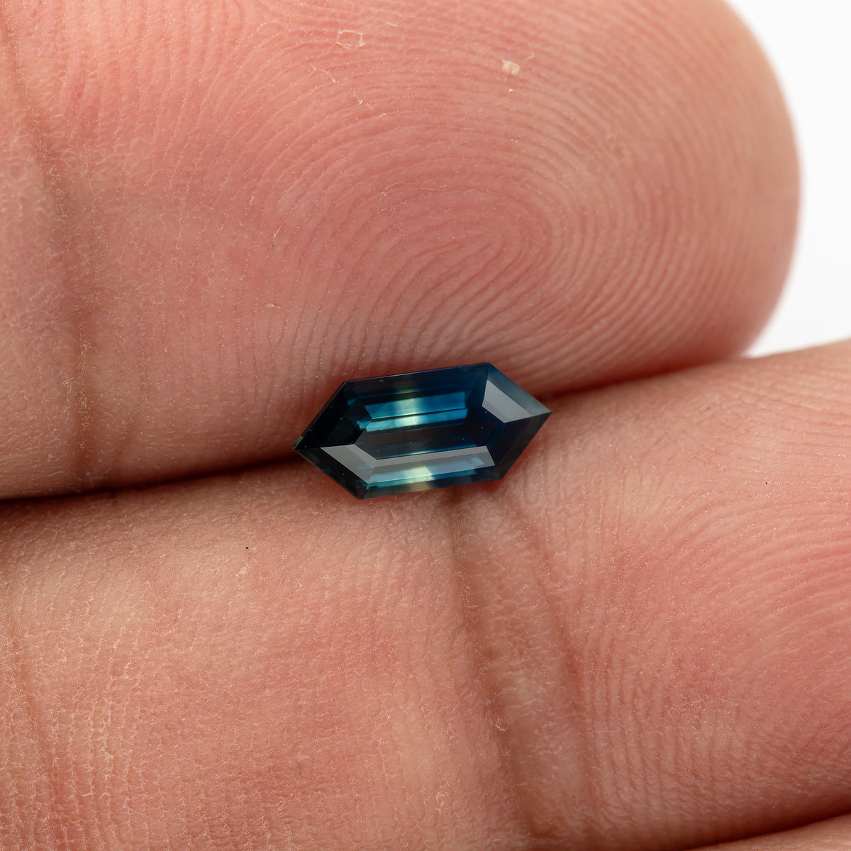 Natural bi-color sapphire BNS177 exact item view 17