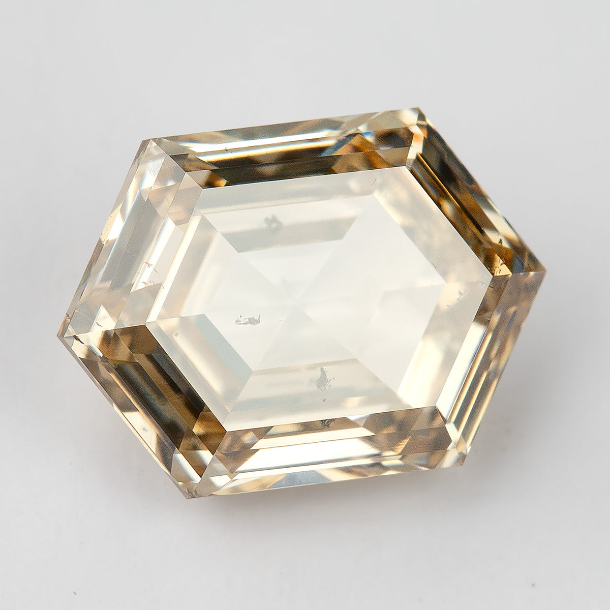 Alternate face-up view showing the open table and geometric facets. IGI-HEXA-5924-0195CT.