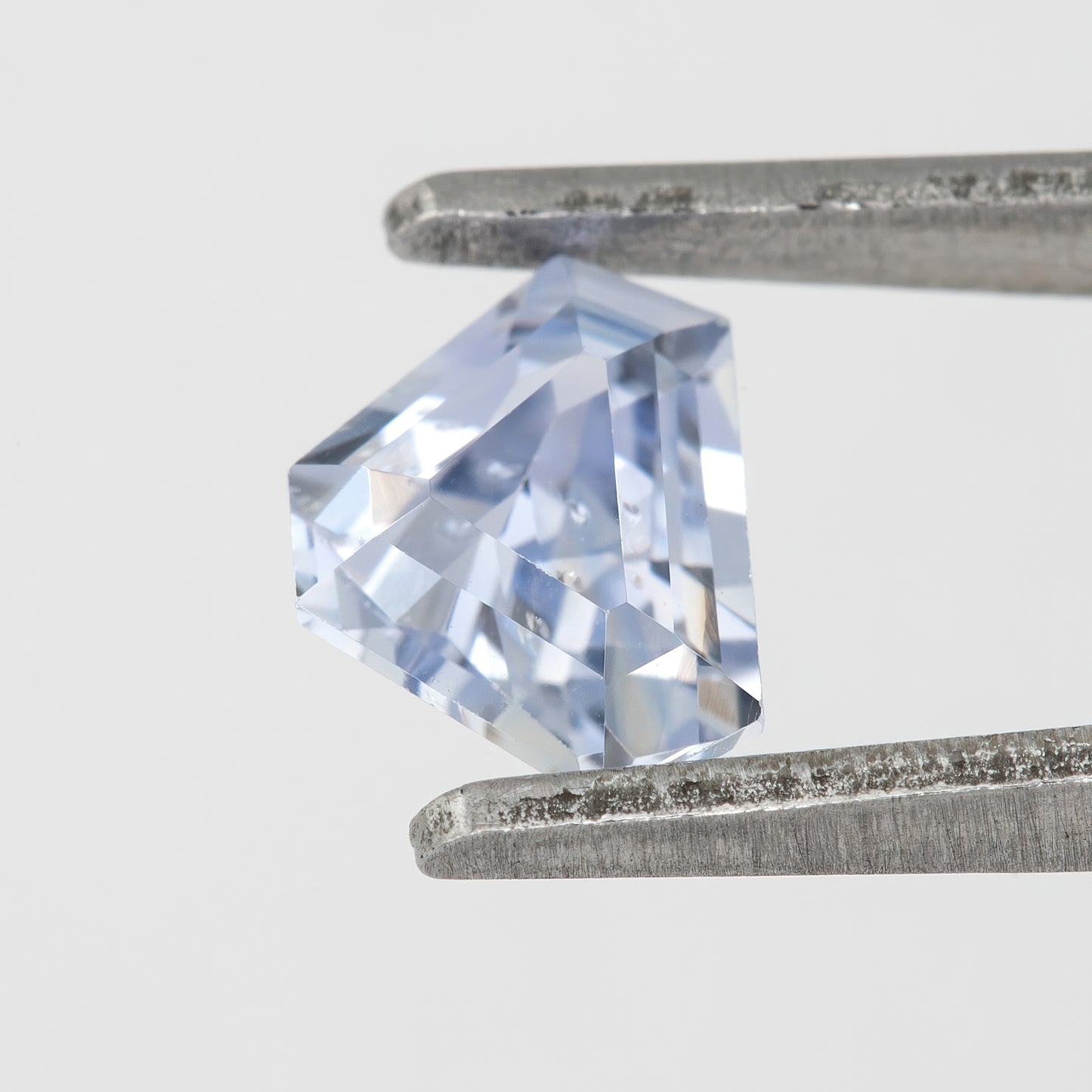 Subtle Bluish-Lavender Tone Geometric Cut Sapphire | 0.95 Ct Untreated Eye Clean Gem | Ideal for Bold Rings, Pendants & Fine Jewelry Use