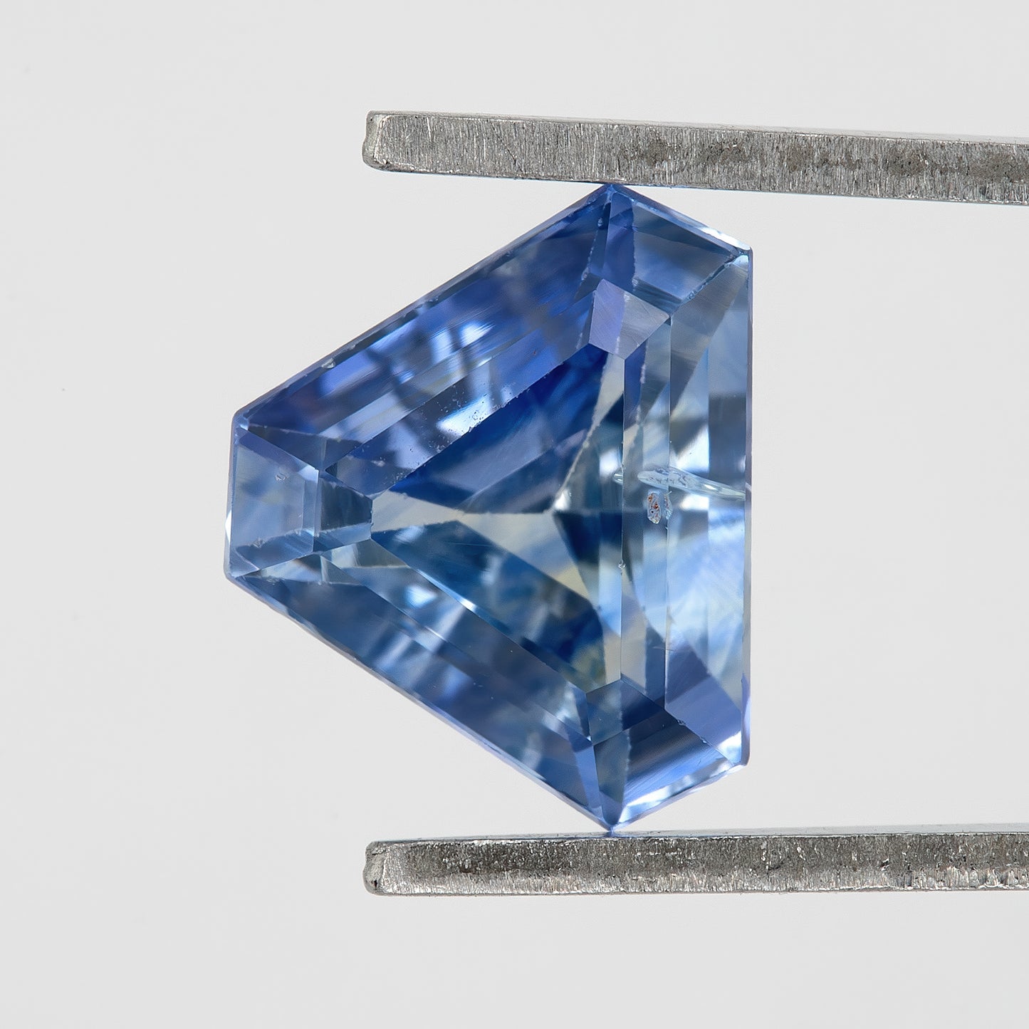Cool Violet-Blue Tones with Geometric Brilliance Sapphire | 1.40 Ct Untreated Eye Clean Natural Gem | Unique Cut for Custom Rings & Designer Jewelry