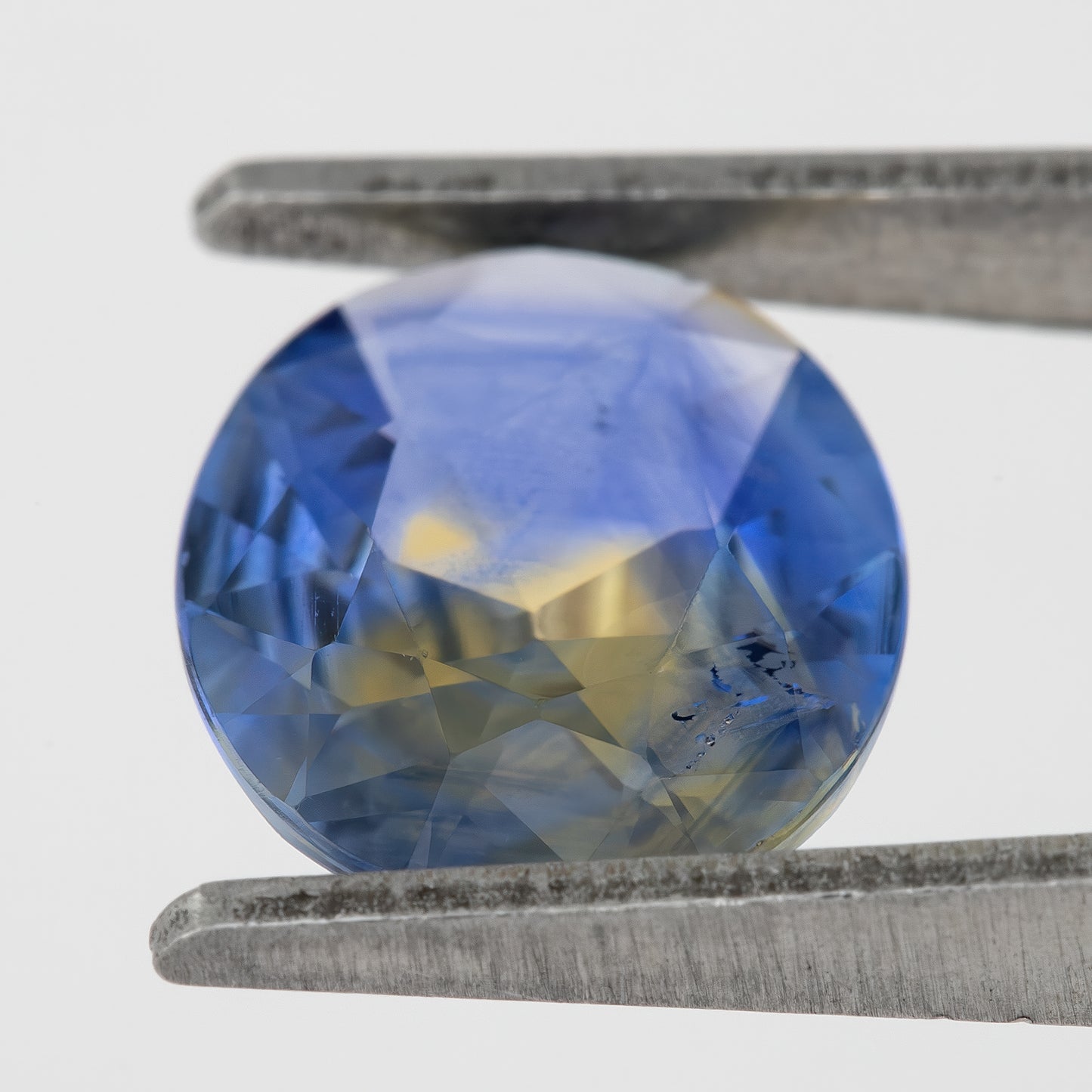 Bicolor – Blue & Yellow | 2.58 Ct Sapphire Oval Cut | Natural Heated Ceylon Gemstone | Sapphire for Ring or Pendant | Eye Clean