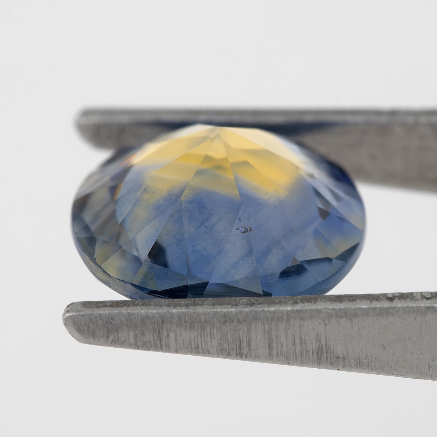 Bicolor – Blue & Yellow | 2.58 Ct Sapphire Oval Cut | Natural Heated Ceylon Gemstone | Sapphire for Ring or Pendant | Eye Clean