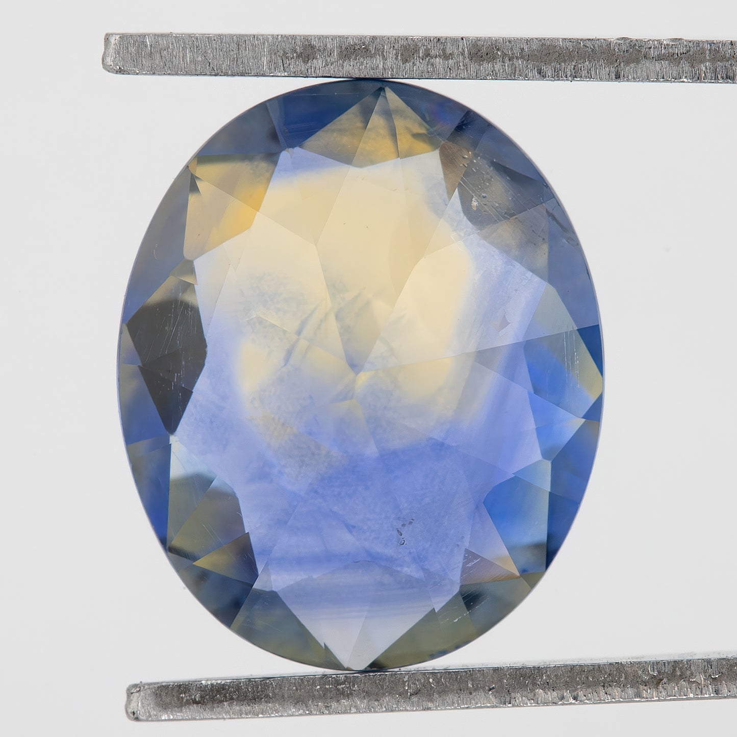 Bicolor – Blue & Yellow | 2.58 Ct Sapphire Oval Cut | Natural Heated Ceylon Gemstone | Sapphire for Ring or Pendant | Eye Clean