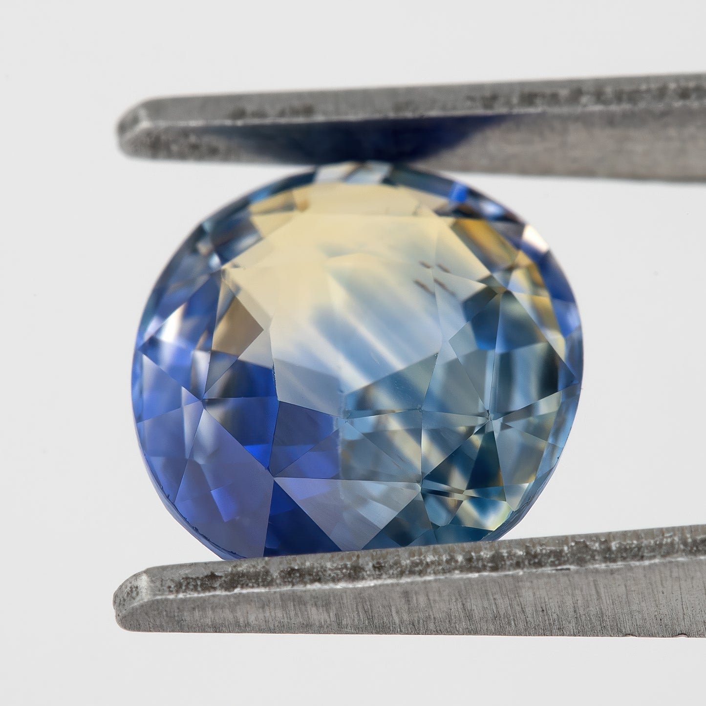 Bicolor – Blue & Yellow | Natural Sapphire 2.43 Ct | Oval Cut Heated Ceylon Gem | Eye Clean Gemstone for Statement Ring or Pendant