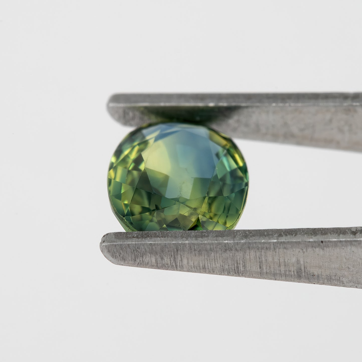Bicolor – Deep Greenish Blue Sapphire 0.92 Ct | Oval Cut Untreated Eye Clean Ceylon Gemstone | Loose Natural Stone for Custom Jewelry Design