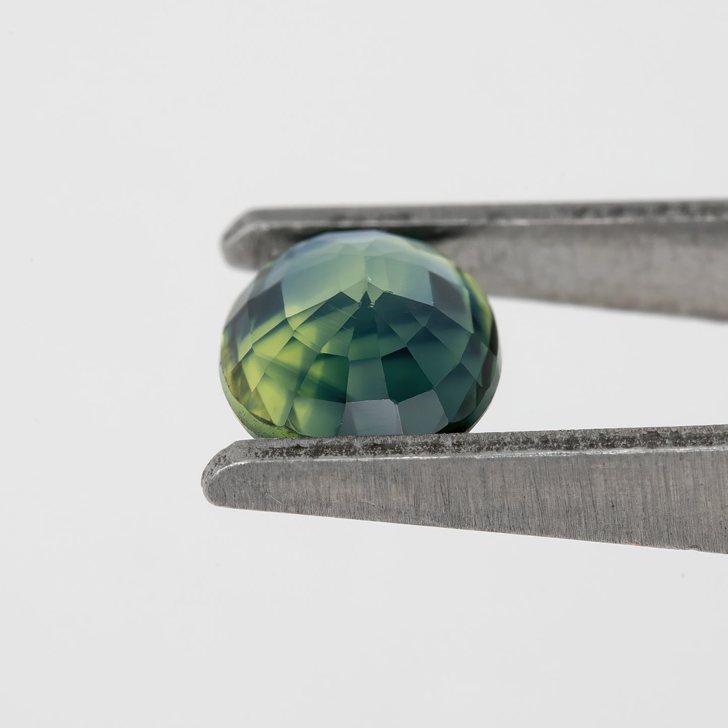 Bicolor – Deep Greenish Blue Sapphire 0.92 Ct | Oval Cut Untreated Eye Clean Ceylon Gemstone | Loose Natural Stone for Custom Jewelry Design